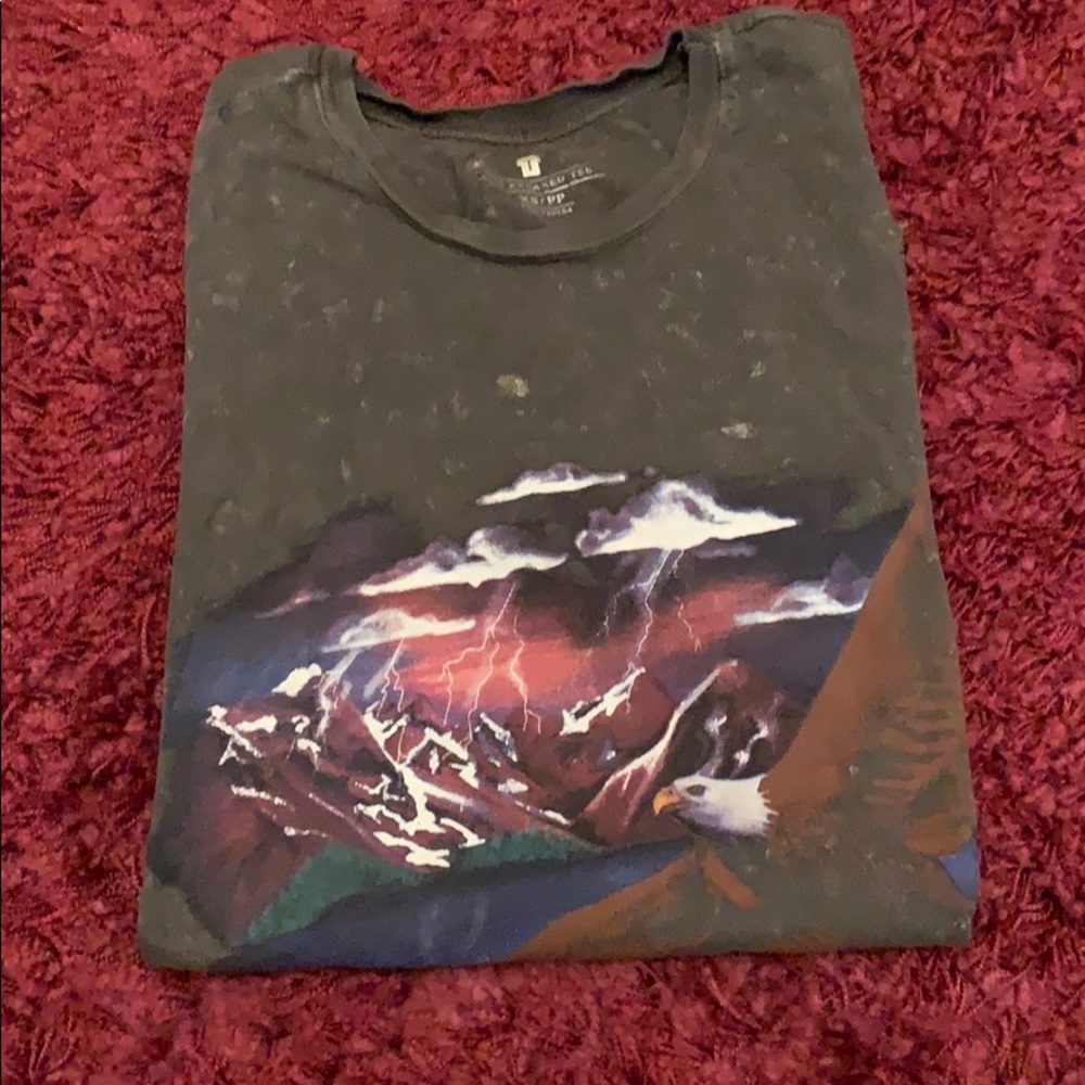 T shirt graphic